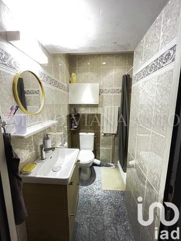 Maison traditionnelle 8 pièces de 140 m² à Puiseaux (45390)