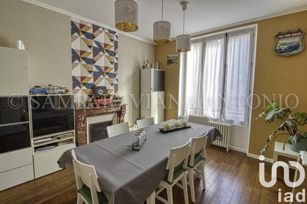 Maison traditionnelle 8 pièces de 140 m² à Puiseaux (45390)