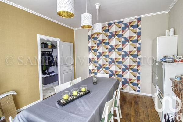 Maison traditionnelle 8 pièces de 140 m² à Puiseaux (45390)