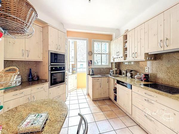 BIARRITZ CENTRE | PLACE CLÉMENCEAU & GRANDE PLAGE À PIED | 105 m²  | EMPLACEMENT N°1