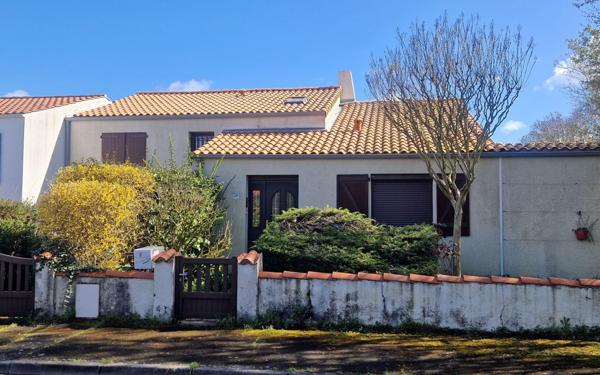 Maison à vendre    6 pièces •  La Rochelle