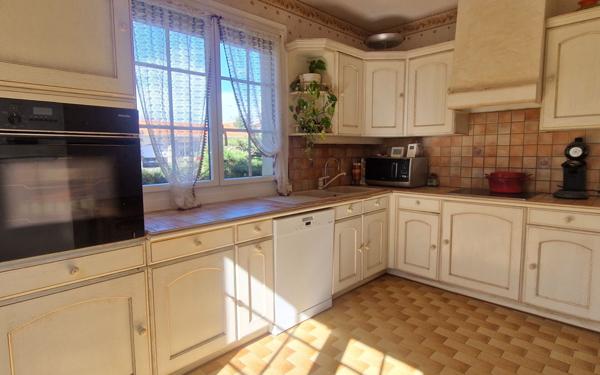 Maison à vendre    6 pièces •  La Rochelle