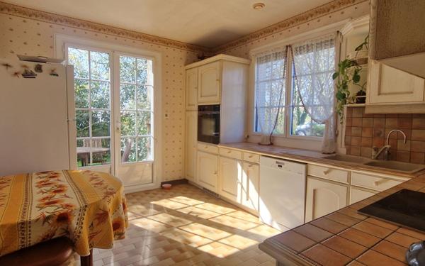 Maison à vendre    6 pièces •  La Rochelle