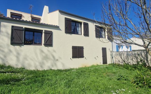 Maison à vendre    6 pièces •  La Rochelle