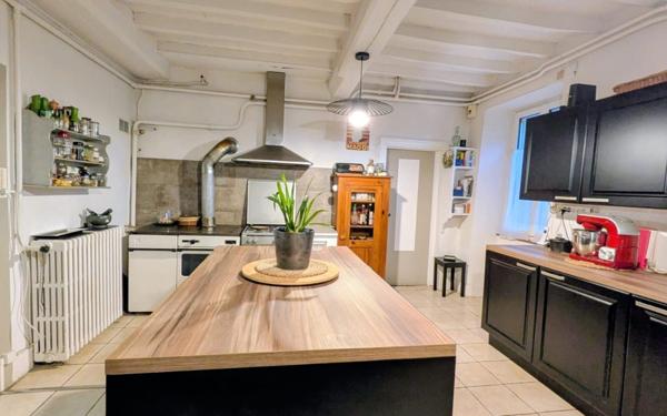 Maison à vendre    6 pièces •  Fitilieu