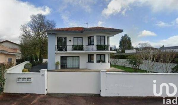 Maison à vendre 8 pièces 226 m² Gradignan