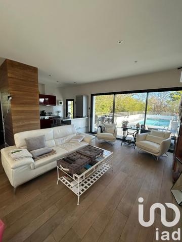 Maison à vendre 8 pièces 226 m² Gradignan