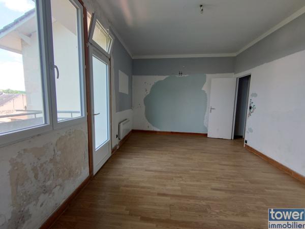 Appartement
                                                                                                                                                                                                                                                                                                                        3 pièce(s)                                                                                                                                                                                                          2 chambre(s)                                                                                                                                                                                                          58  m²