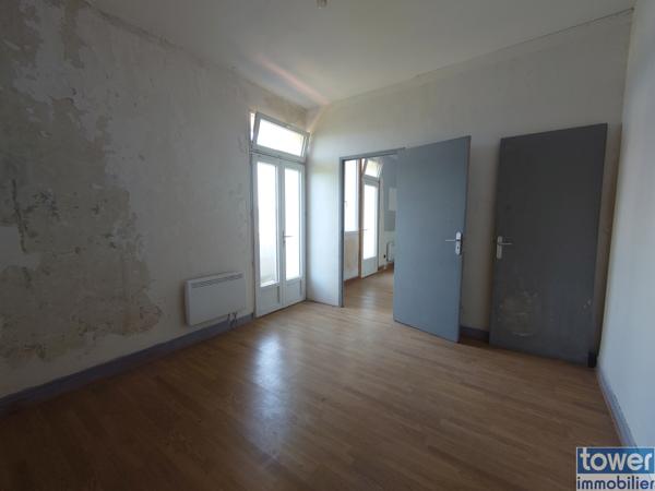 Appartement
                                                                                                                                                                                                                                                                                                                        3 pièce(s)                                                                                                                                                                                                          2 chambre(s)                                                                                                                                                                                                          58  m²