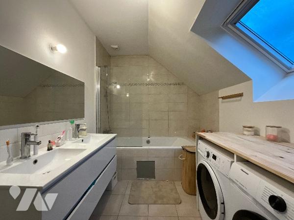 REUGNY (37380) - Maison récente avec dépendances d’antan
A 30 min de Tours et 20 min d’Amboise