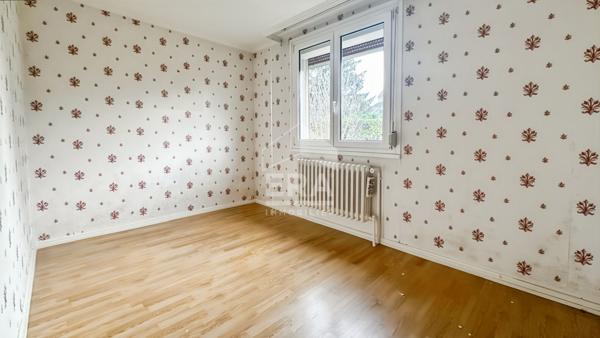 MUIZON  Maison de plain-pied avec sous-sol total et jardin