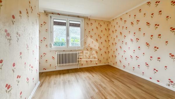 MUIZON  Maison de plain-pied avec sous-sol total et jardin