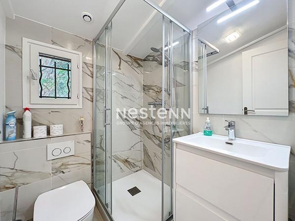 GOLFE-JUAN - Maison 108 m² - 5 pièces - Plain-pied - Proche mer - Sud - Parking - Jardin