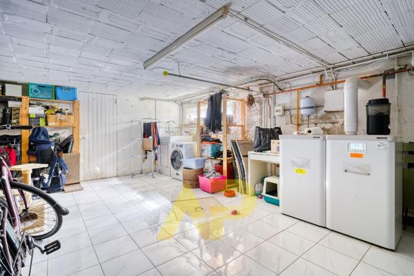 Maison de Charme Verrières Le Buisson €740 000 ** - Référence 538