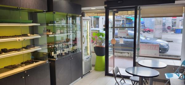 Fonds De Commerce
        
        - 50 m² 143 750 € *