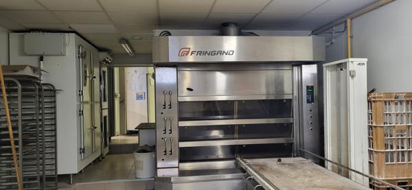 Fonds De Commerce
        
        - 50 m² 143 750 € *