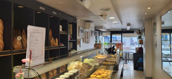 Fonds De Commerce
        
        - 50 m² 143 750 € *