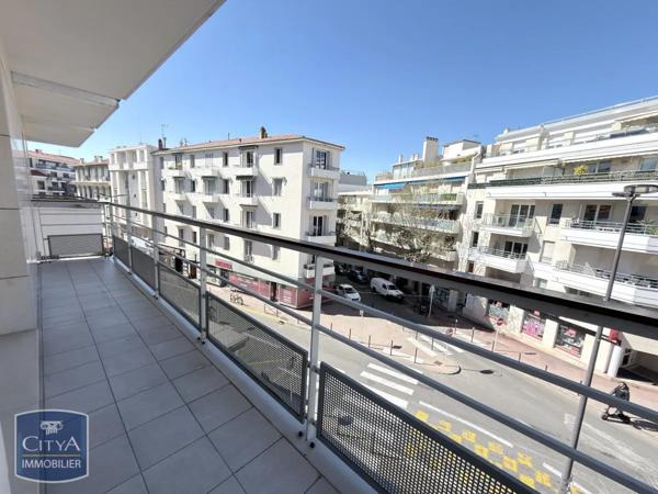 Appartement à vendre 3 pièces 62m² Antibes (06600)