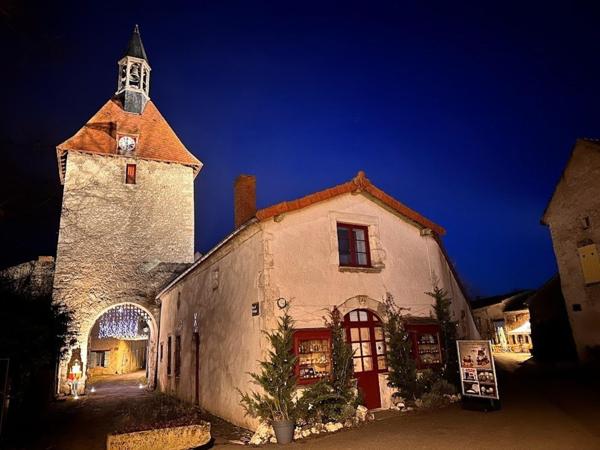 Magnifique ensemble appartement, commerce, grange