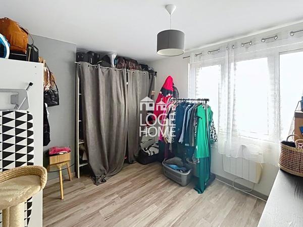 Maison 3 chambres avec jardin et grand garage