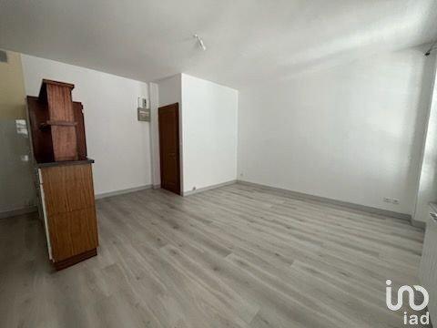 Location appartement 1 pièce 37 m² Château-Thierry