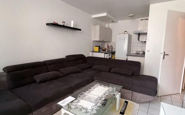 Appartement à vendre    2 pièces • 29,73 m2 Saint-Maur-des-Fossés