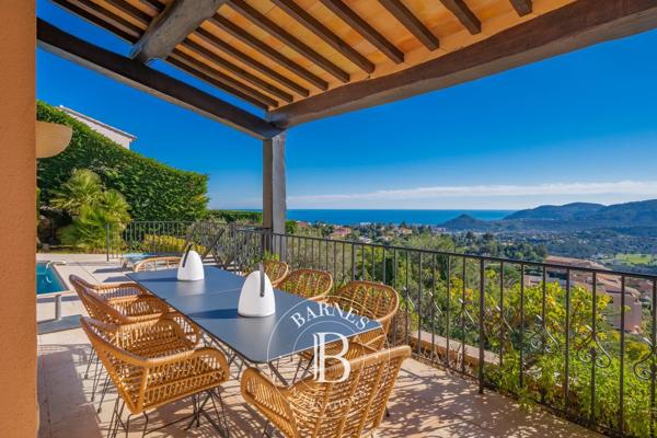 Mandelieu-la-Napoule, Villa 4 Chambres -  289 m² à vendre