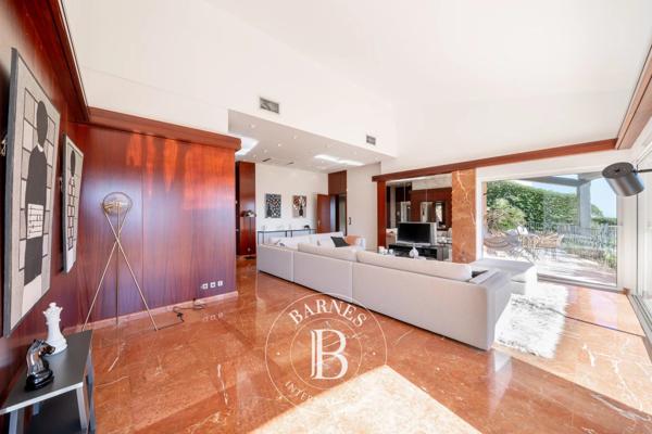 Mandelieu-la-Napoule, Villa 4 Chambres -  289 m² à vendre