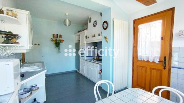 Maison
         5 pièces
        - 97 m² Exclusivité 450 000 € *
