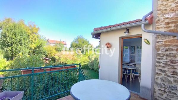 Maison
         5 pièces
        - 97 m² Exclusivité 450 000 € *
