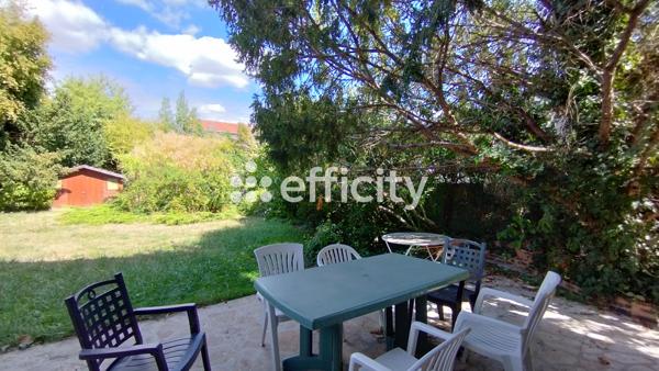 Maison
         5 pièces
        - 97 m² Exclusivité 450 000 € *