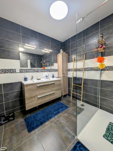 Maison plain pied, Poitiers Merigotte, 87m2, 3 chambres, jardin.