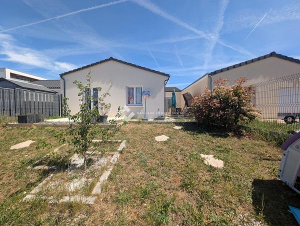 Maison plain pied, Poitiers Merigotte, 87m2, 3 chambres, jardin.