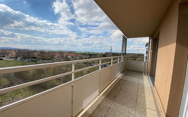 Appartement à vendre    4 pièces • 83,04 m2 Cergy