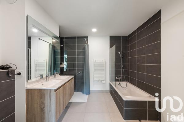 Appartement à vendre 4 pièces 97 m² Biot