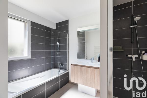 Appartement à vendre 4 pièces 97 m² Biot