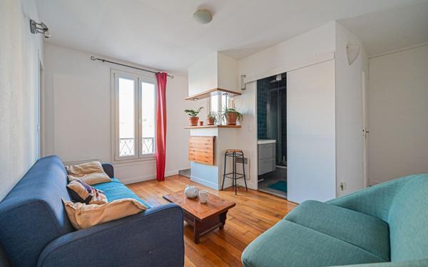 Appartement à vendre    2 pièces • 34,86 m2 Paris 18