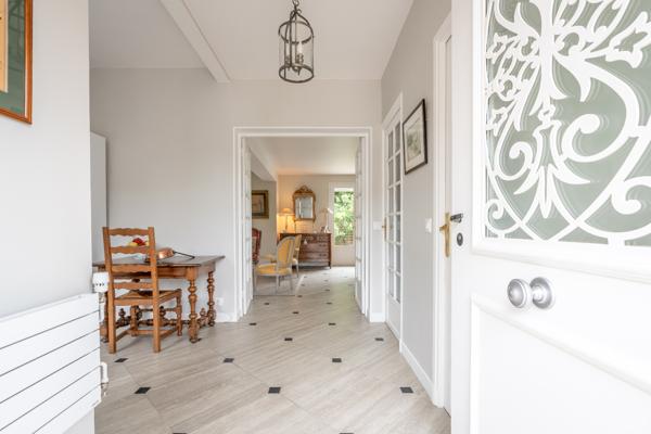 Ormesson Sur Marne 94490 - Maison 179 m² - 3 chambres - Jardin - Box - Cave