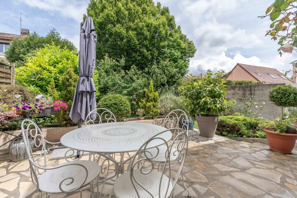 Ormesson Sur Marne 94490 - Maison 179 m² - 3 chambres - Jardin - Box - Cave