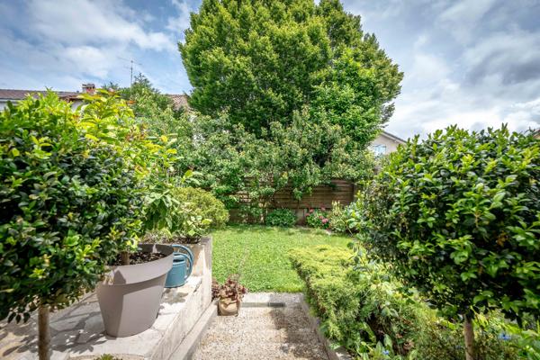 Ormesson Sur Marne 94490 - Maison 179 m² - 3 chambres - Jardin - Box - Cave