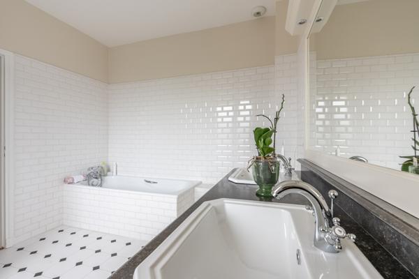 Ormesson Sur Marne 94490 - Maison 179 m² - 3 chambres - Jardin - Box - Cave