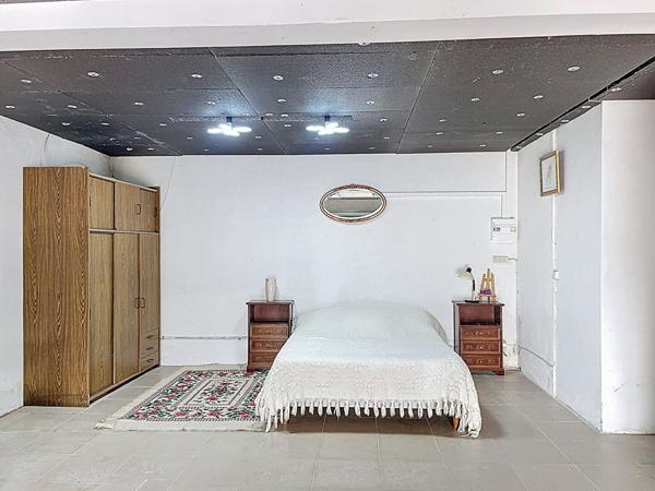 Maison Montagnac Montpezat 219 m², 4 pièces, sous sol, piscine