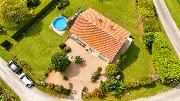 Une maison idéale pour une famille à la recherche d'espace, de tranquillité et de proximité immédiate avec Bergerac.