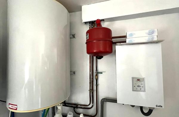 Immeuble de rapport au centre d'Arinthod  - Monopropriété