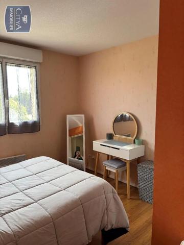 Appartement à louer 3 pièces 56.88m² Vierzon (18100)