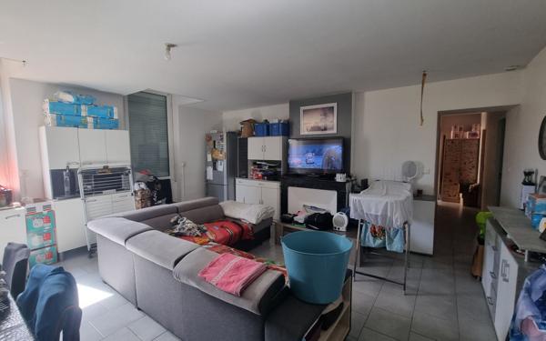 Immeuble à vendre    7 pièces • 200 m2 Montech