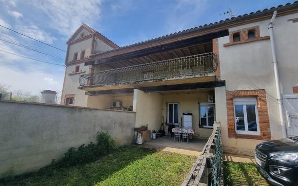 Immeuble à vendre    7 pièces • 200 m2 Montech