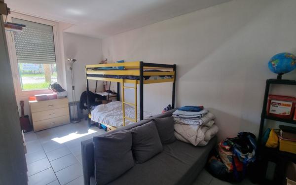 Immeuble à vendre    7 pièces • 200 m2 Montech