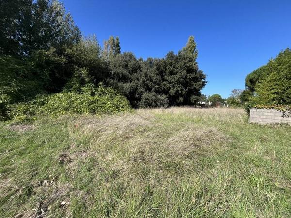 Terrain à vendre |  Le Grand-Village-Plage |  622 m²