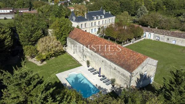 Très beau château rénové du 19ème siècle